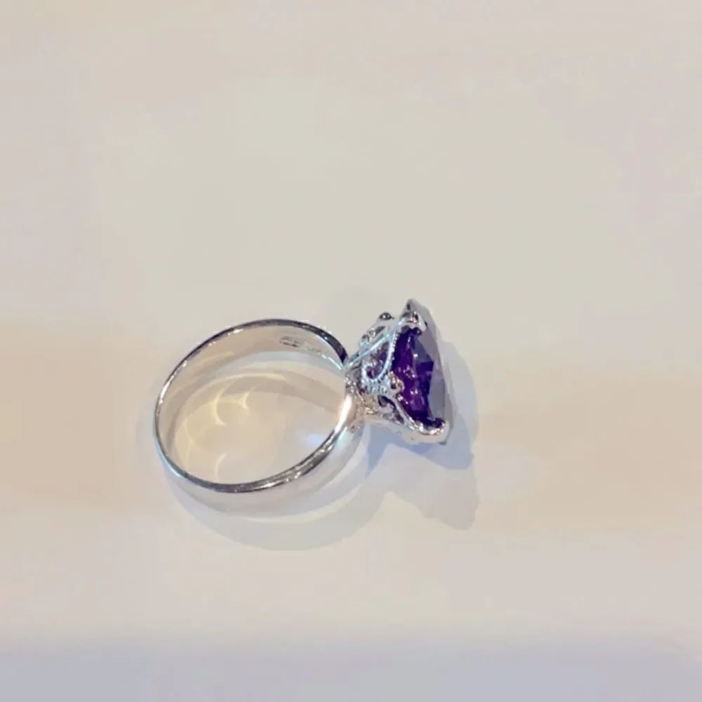 Gorgeous Large Purple Ring
